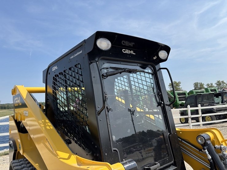 gehl-vt320-image-10