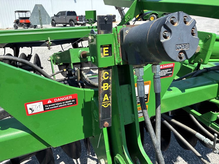 john-deere-637-image-6