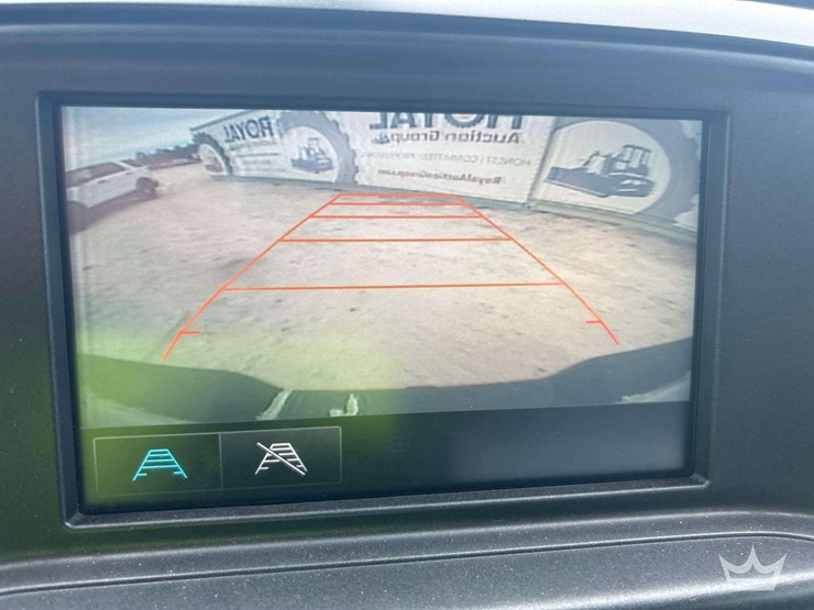 2017-chevrolet-silverado-1500-image-19