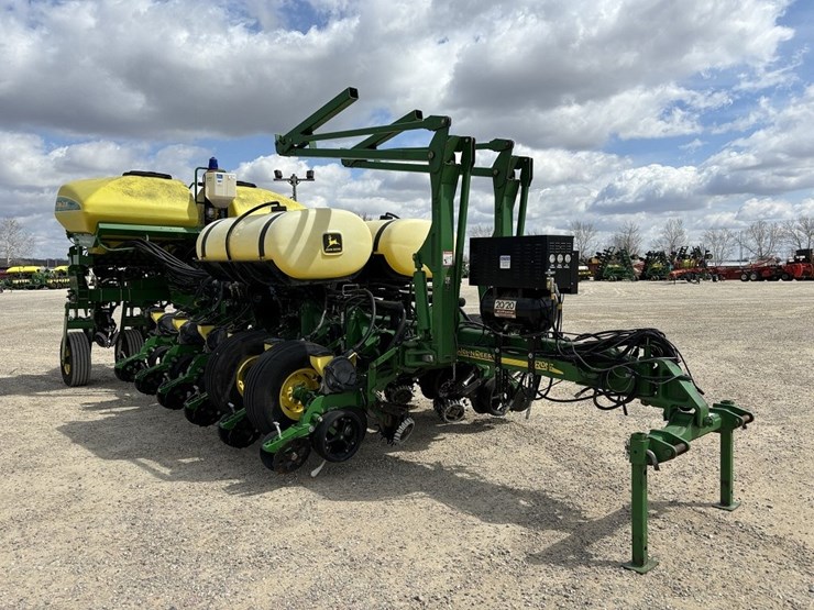 john-deere-1770nt-image-7