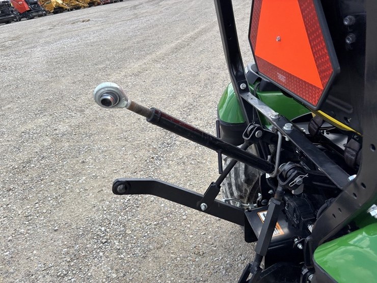 john-deere-1025r-image-23