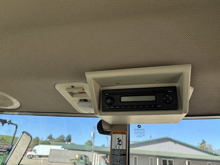 john-deere-6125m-image-43