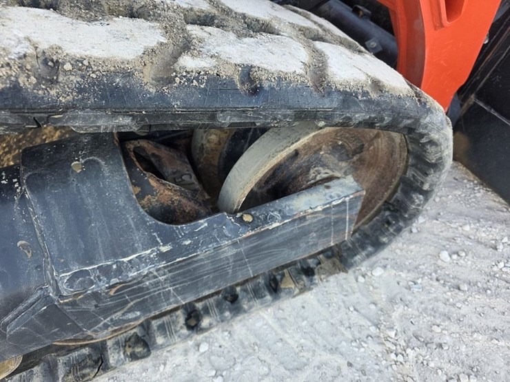 2024-kubota-sv175-3-track-skidsteer-image-8