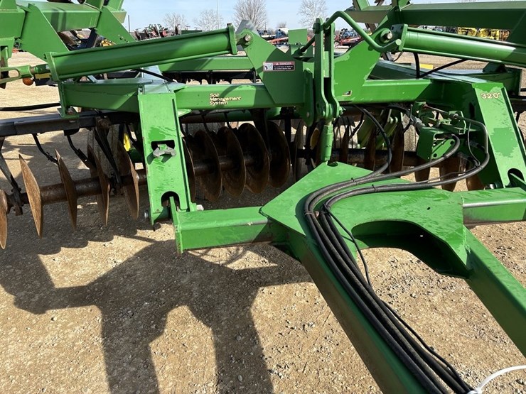 john-deere-637-image-10