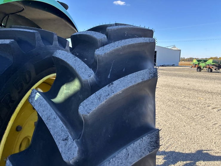 john-deere-8295r-image-69