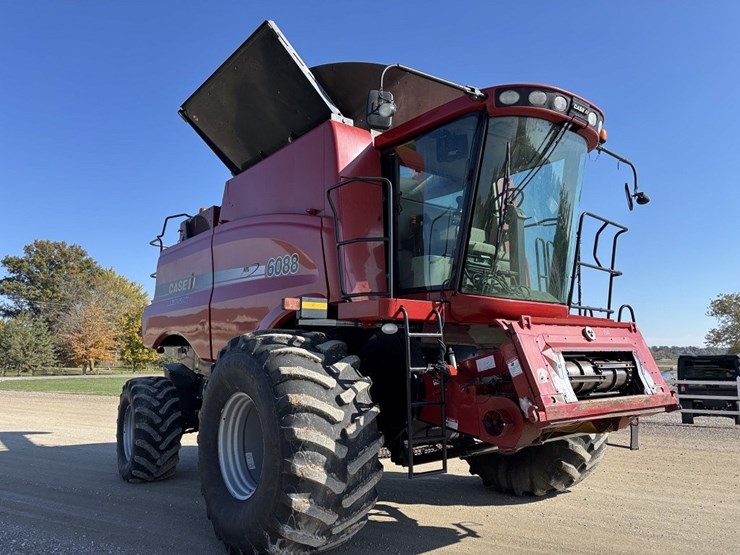 case-ih-6088-image-15