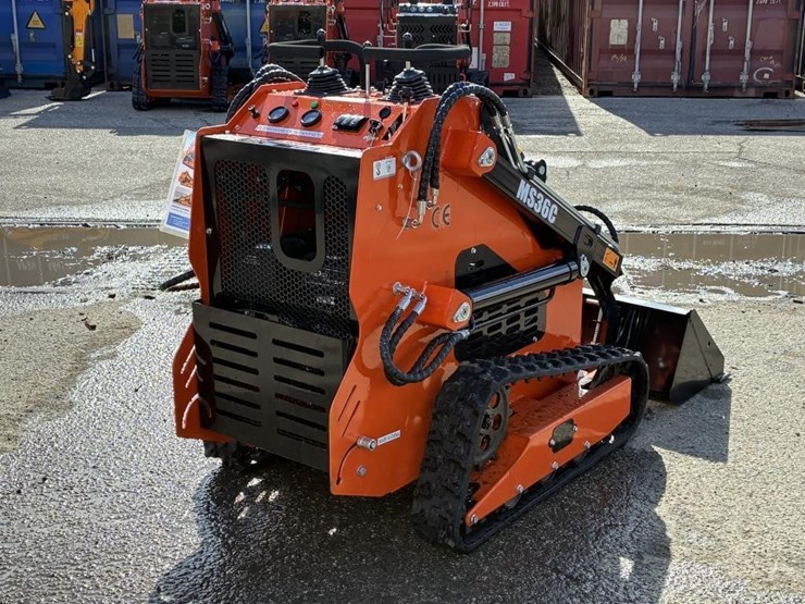 2025-mms-36c-skid-steer-track-loader-image-3
