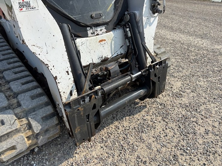 bobcat-t750-image-8