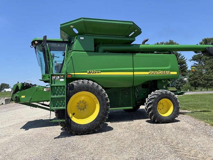 john-deere-3000-image-2