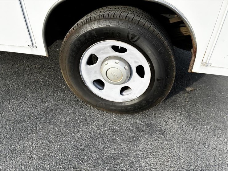 2010-ford-f350-image-5