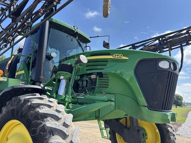 john-deere-4720-image-9