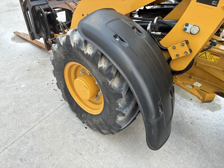 caterpillar-906m-image-41