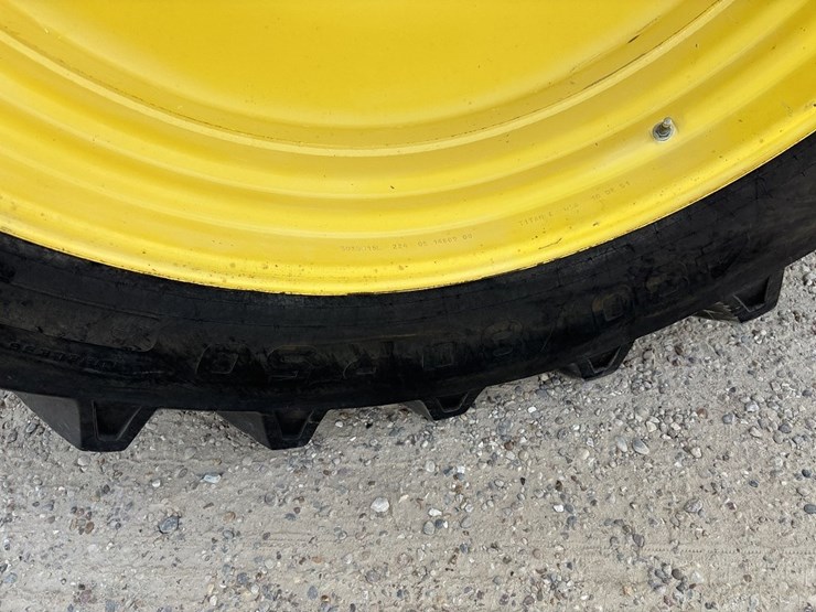 john-deere-8430-image-19