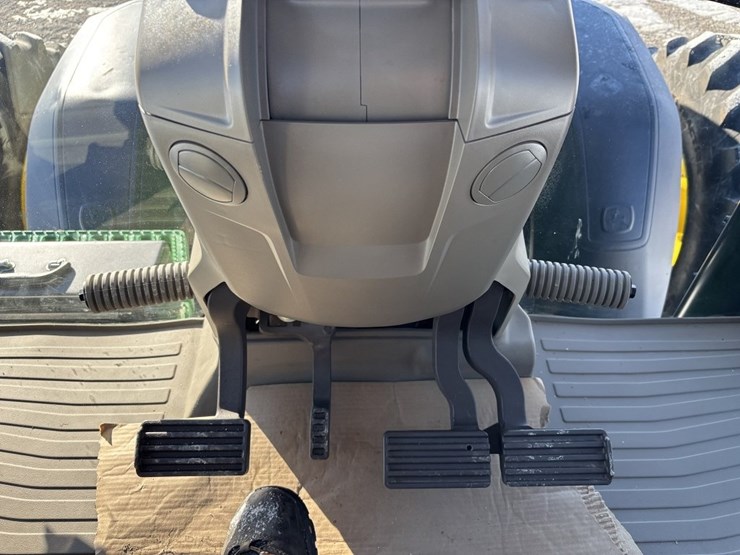 john-deere-8r-410-image-54