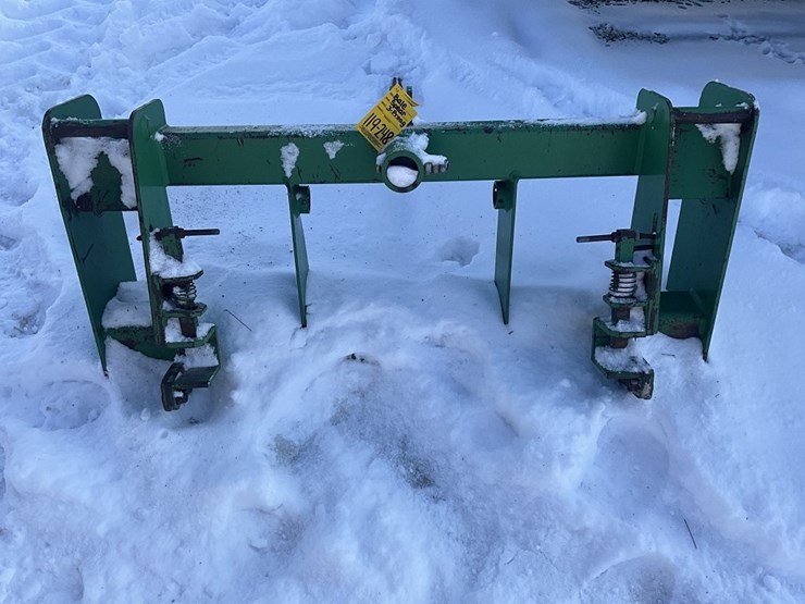 3-prong-bale-spear-image-4