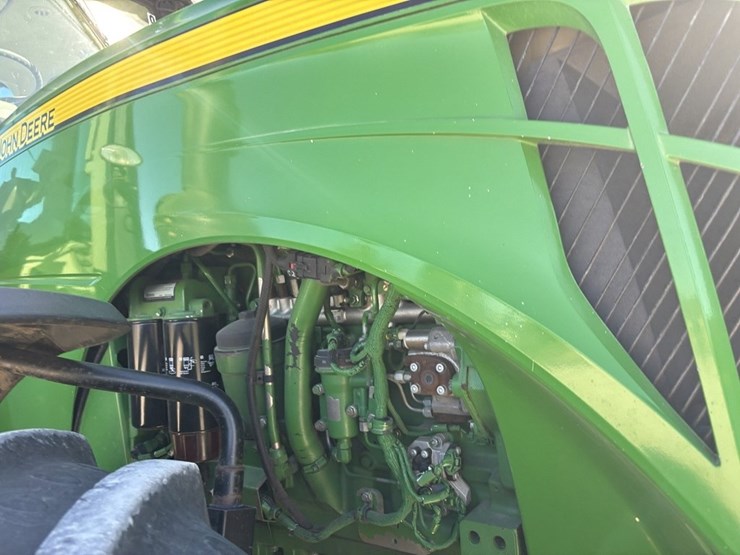 john-deere-8285r-image-13