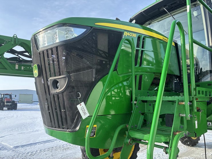 john-deere-r4038-image-49