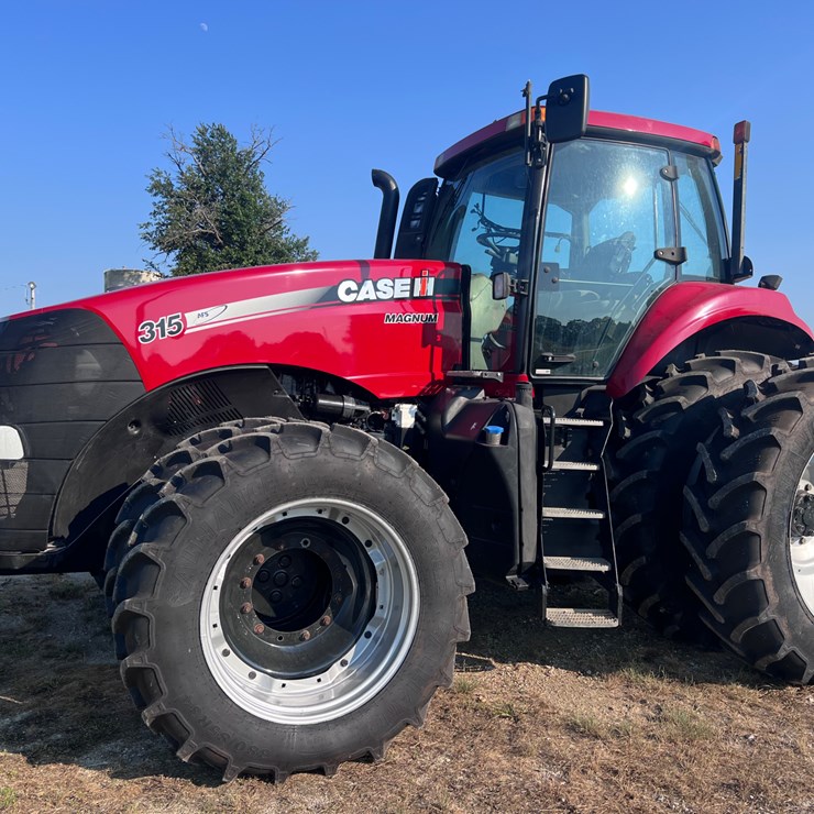 #158 • Case IH 315
