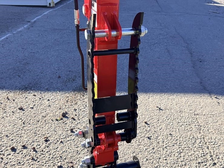 2025-vicsec-vc13-excavator-image-10