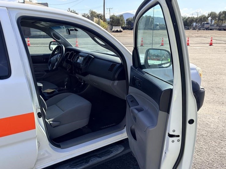 toyota-tacoma-image-9