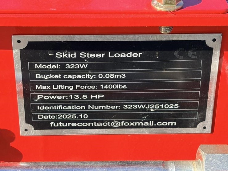 2025-sdlool-sl323wj-skid-steer-loader-image-12