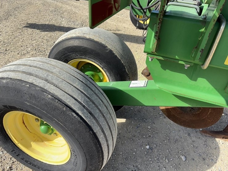 john-deere-2100-image-32