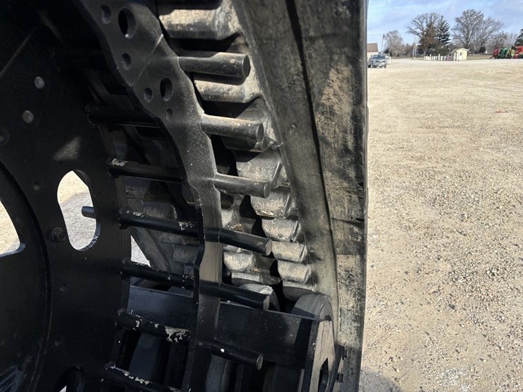 soucy-s3-tractor-tracks-image-13