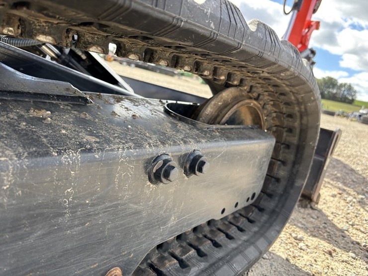 2022-kubota-kx71-3-image-17