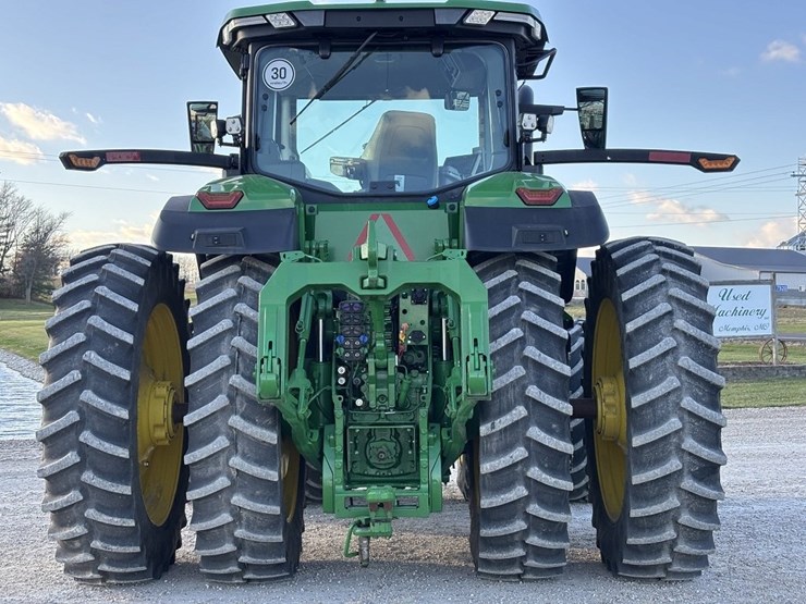 john-deere-8r-310-image-4