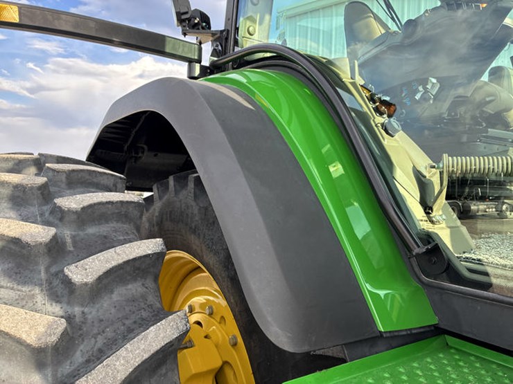 john-deere-8r-370-image-19