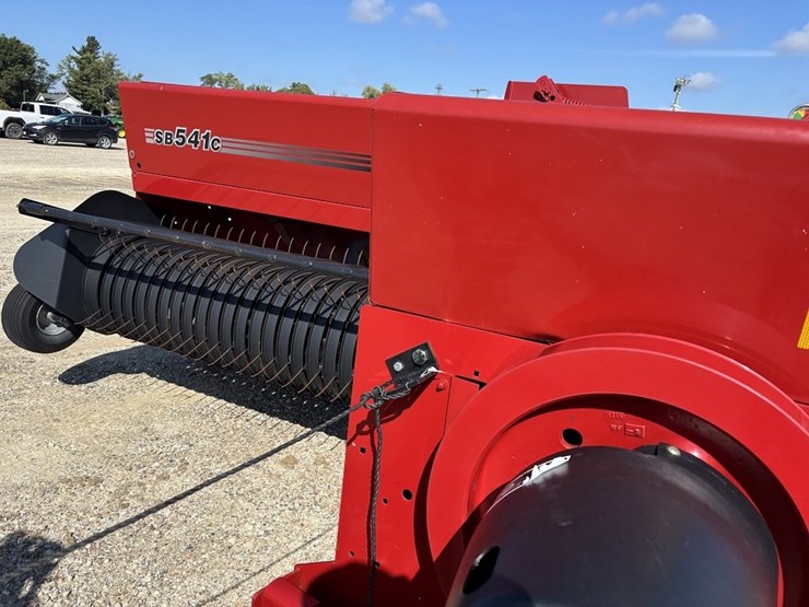 case-ih-sb541c-image-38