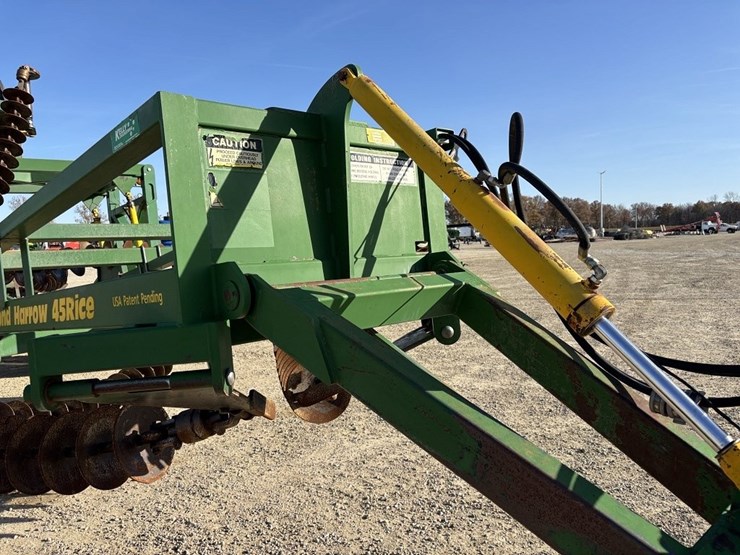 kelly-diamond-45'-harrow-image-11