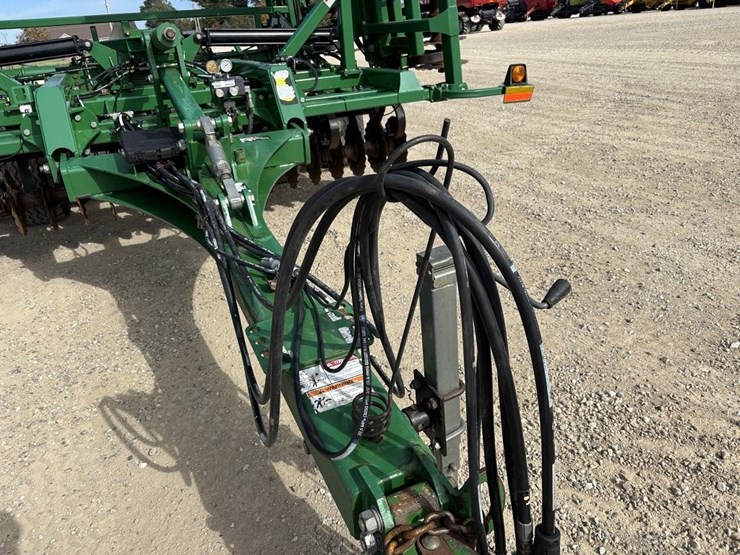 great-plains-4000tm-image-10