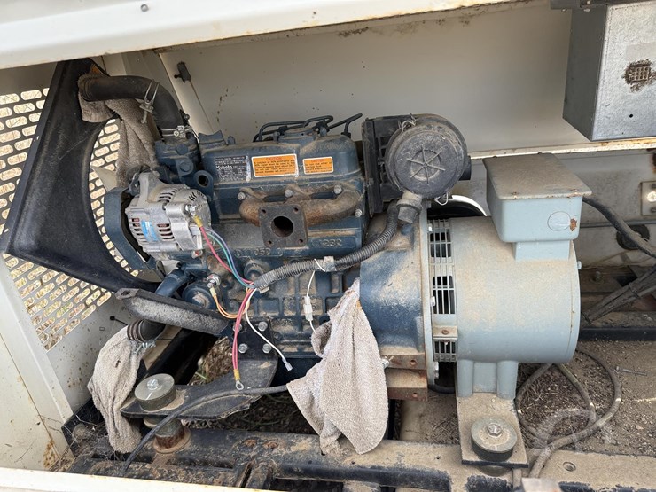 unknown-light-tower-image-11