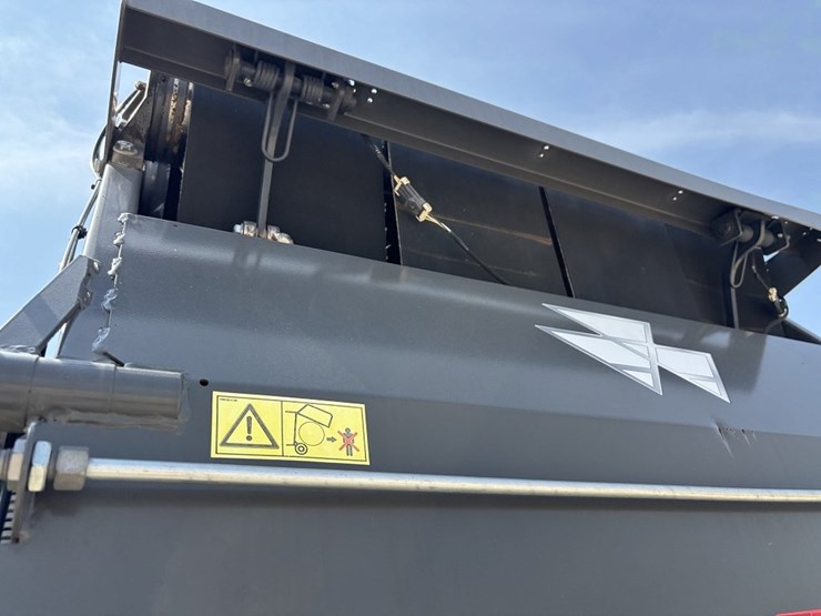 massey-ferguson-rb4180v-image-26