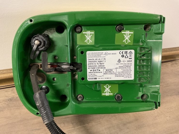 john-deere-6000-image-10