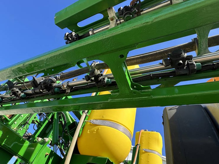 2018-john-deere-r4038-image-36