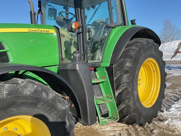 john-deere-7530-premium-image-32