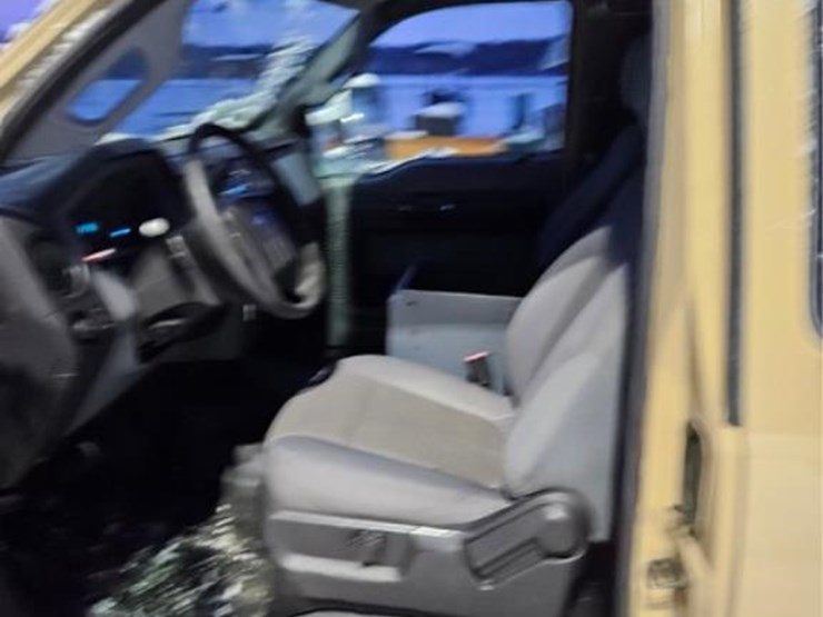 2011-ford-f450-image-10