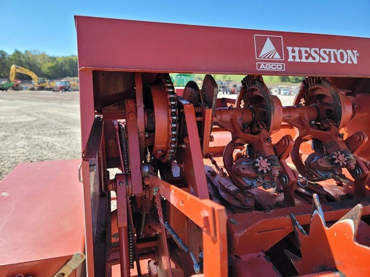 hesston-4550-image-19