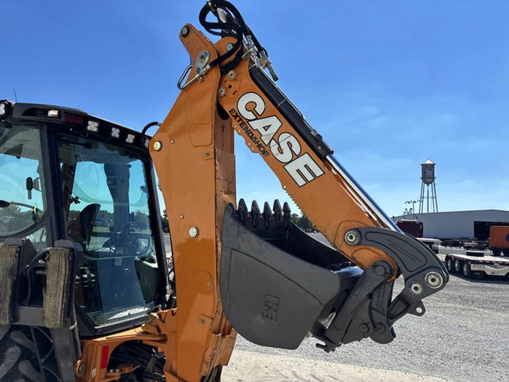 2019-case-580sn-image-38