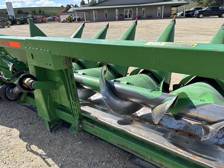 john-deere-608c-image-22