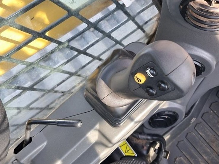 caterpillar-299d3-xe-image-22