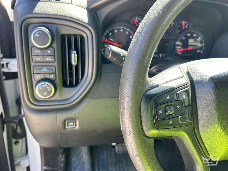 2022-chevrolet-silverado-1500-image-13