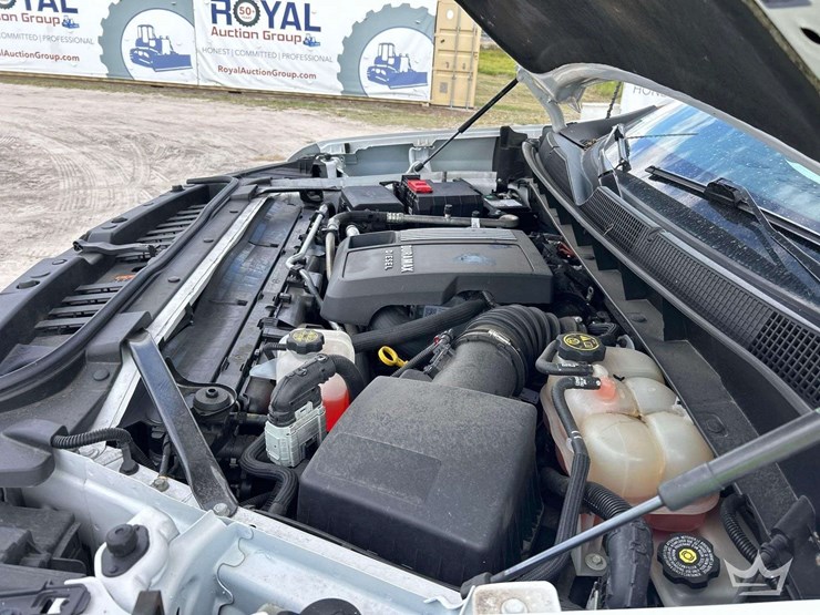 2023-chevrolet-1500-image-8