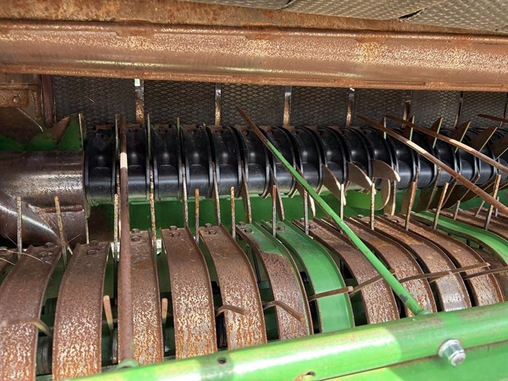 john-deere-569-premium-image-13