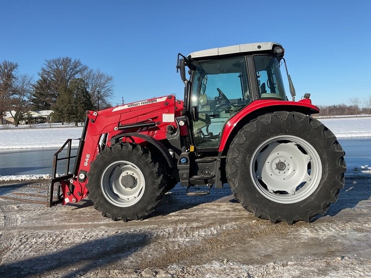 massey-ferguson-5613-image-2