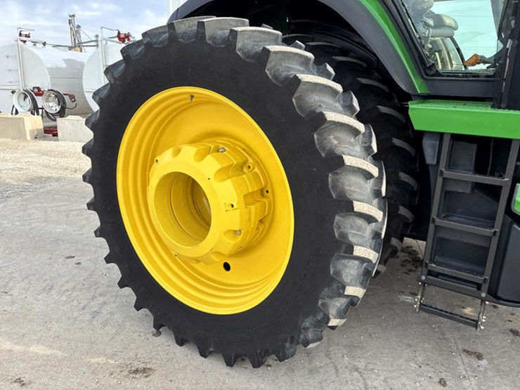 john-deere-8r-370-image-56