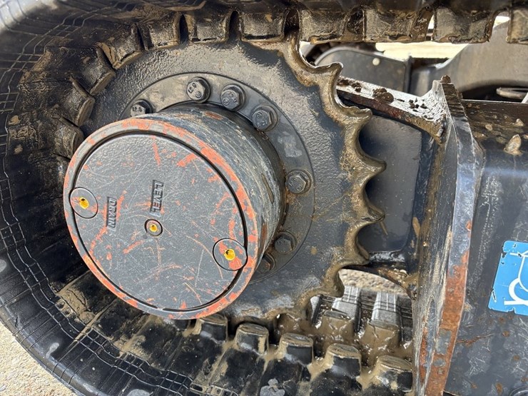 2024-john-deere-35p-mini-excavator-image-19