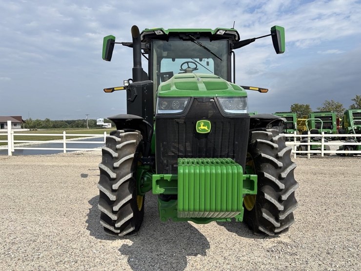 john-deere-8r-250-image-8